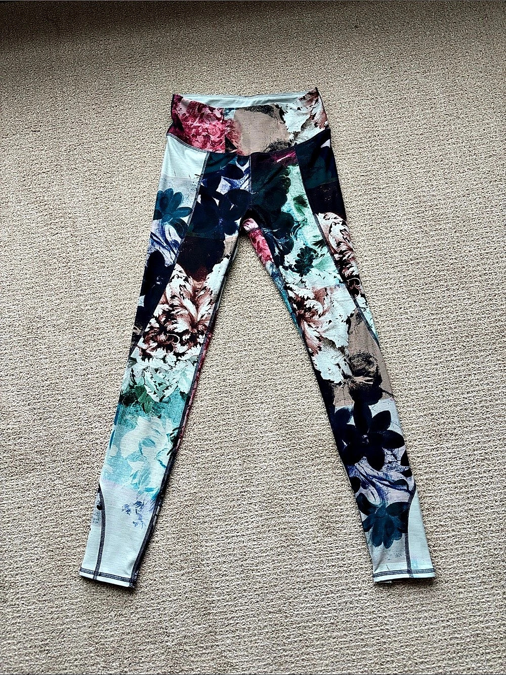 Pure Good Floral Leggings in Blue & Pink Size XS